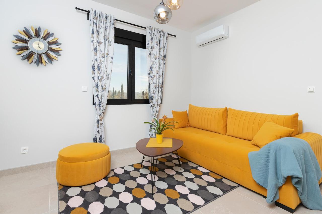 Ell Star Apartment Тиват Екстер'єр фото