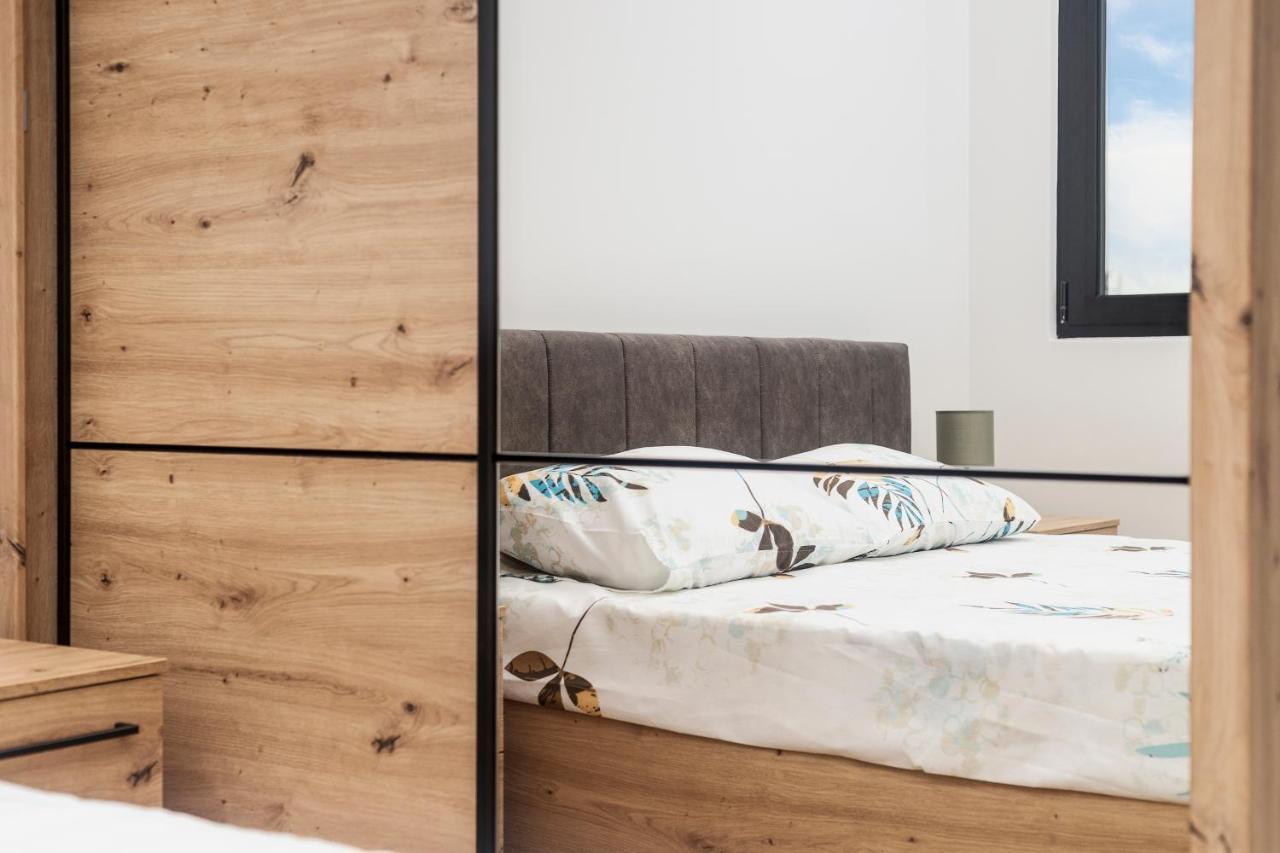 Ell Star Apartment Тиват Екстер'єр фото