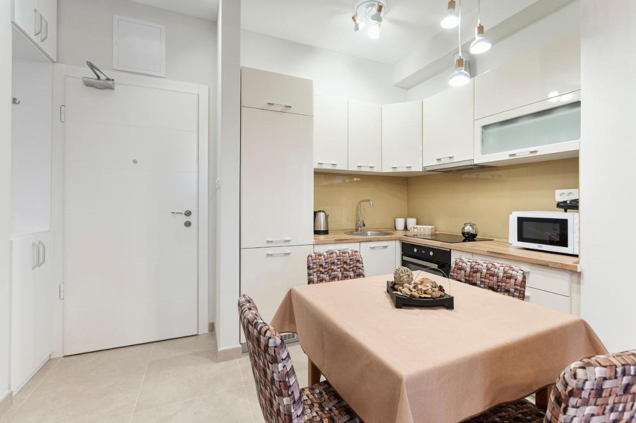 Ell Star Apartment Тиват Екстер'єр фото